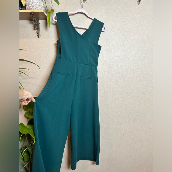SOLD - Caara Wideleg Jumpsuit with pockets Size Med - Picture 4 of 4